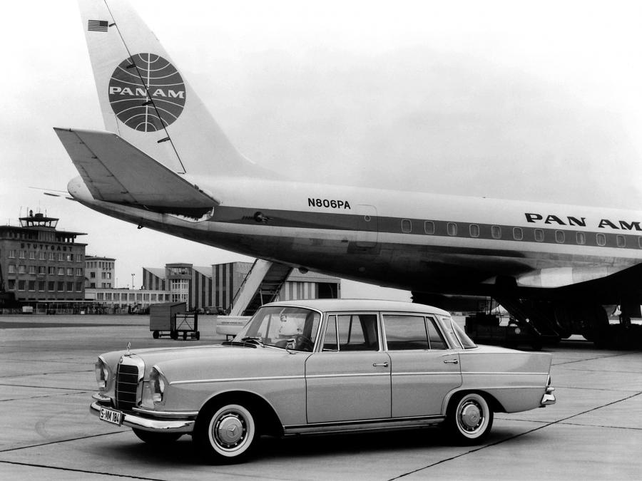  Mercedes-Benz 300 SE 1961 года  (фото 7 из 8)